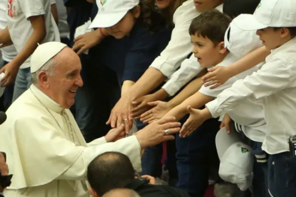Los niños son el futuro, dice el Papa en el Día Mundial contra el Trabajo Infantil