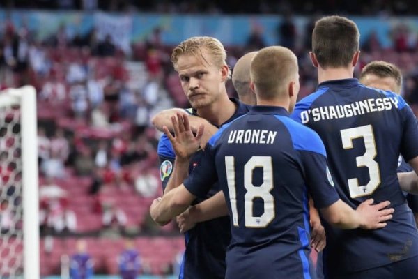Eurocopa: tras el susto por Eriksen, Finlandia derrotó a Dinamarca