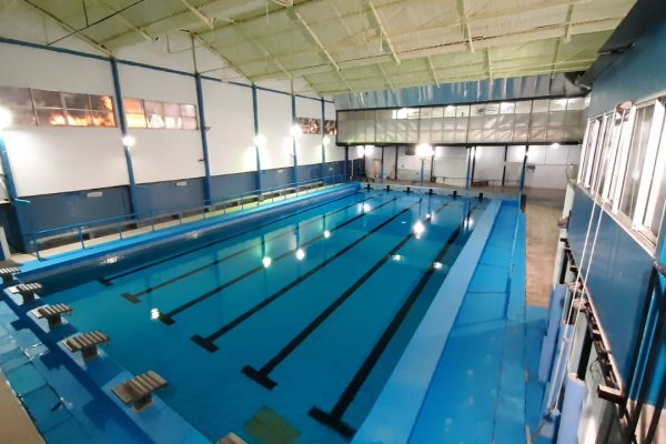 El lunes vuelve el renovado natatorio DEL Club Regatas