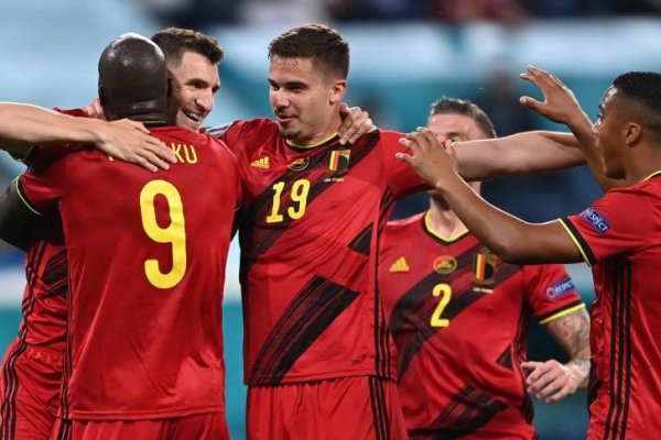 Bélgica goleó a Rusia en su debut de la Eurocopa 2021