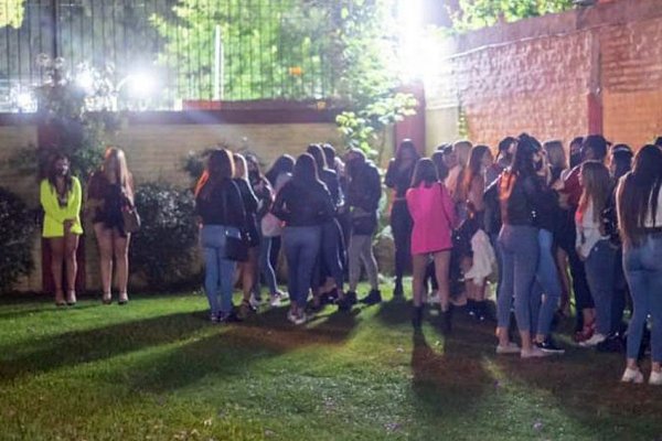 Desarticularon 169 reuniones sociales en Córdoba y detuvieron a 13 youtubers