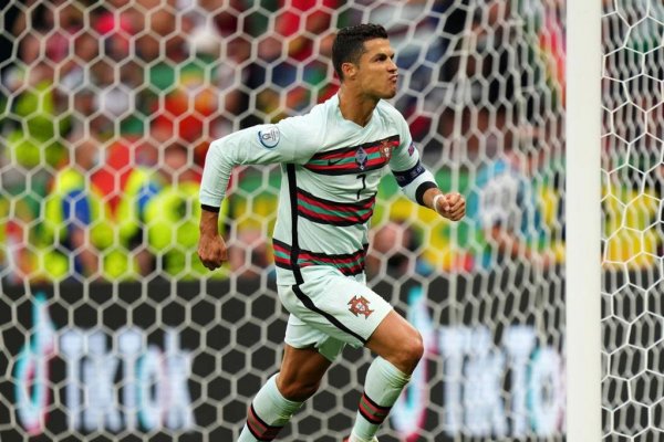 Cristiano Ronaldo entró a la historia de la Eurocopa en la victoria de Portugal a Hungría