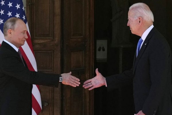 Llegó el día: Putin y Biden se ven las caras y el mundo mira con atención