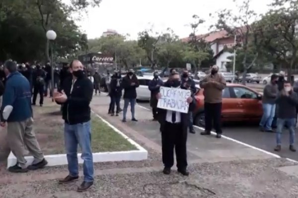 Protesta de empleados del casino por las restricciones sanitarias en Corrientes