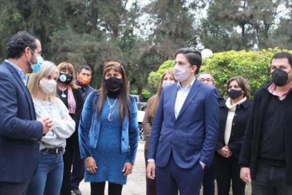 Chaco: Trotta recorrió obras de cara al regreso de las clases presenciales