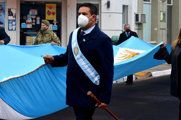 Curuzú conmemoró el Día de la Bandera y honró a su creador Manuel Belgrano