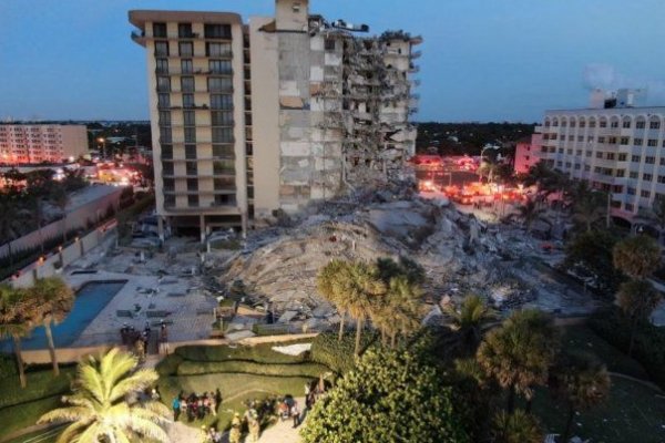 Miami: Buscan a un médico correntino y su familia tras el derrumbe de un edificio