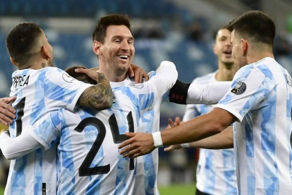 La Selección Argentina goleó de la mano de Messi y enfrentará a Ecuador