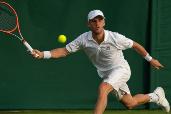 Peque Schwartzman se instaló en la segunda ronda de Wimbledon