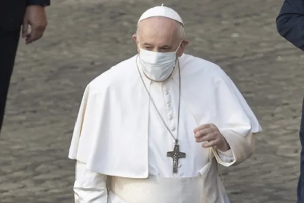 Papa Francisco se está recuperando bien de la operación quirúrgica