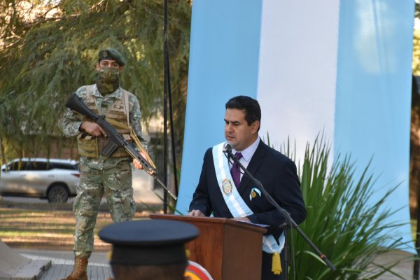 Curuzú conmemoró los 205 años de la Independencia de nuestro país