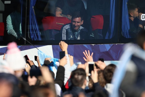 La Selección Argentina regresó al país con la Copa América