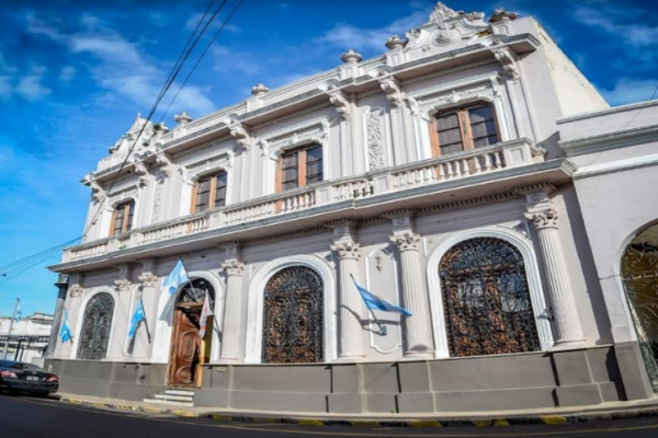 Denuncian por maltrato y persecución a la Municipalidad de Corrientes