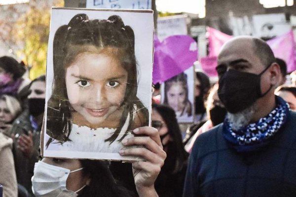 Una multitudinaria marcha pidió 