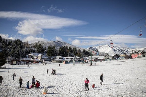 Se autorizará el turismo grupal en vacaciones de invierno