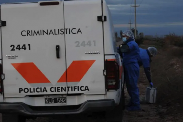 Mendoza: Encontraron asesinada a una mujer dentro de un estanque