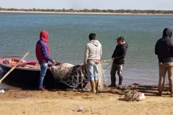 Pese a la bajante del Paraná, no encuentran a los jóvenes desaparecidos hace 10 meses