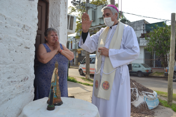 Un año con Larregain: En Corrientes se respira mucha religiosidad