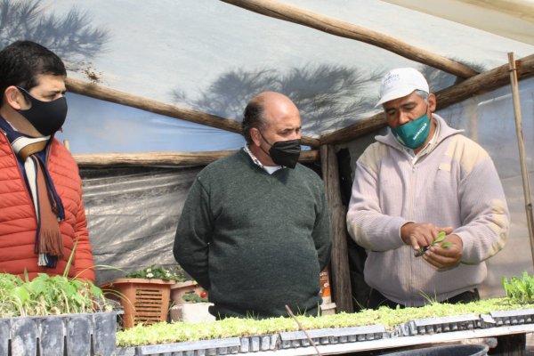 El Intendente y el Jefe de la AT Corrientes, visitaron a emprendedor beneficiario del PEI