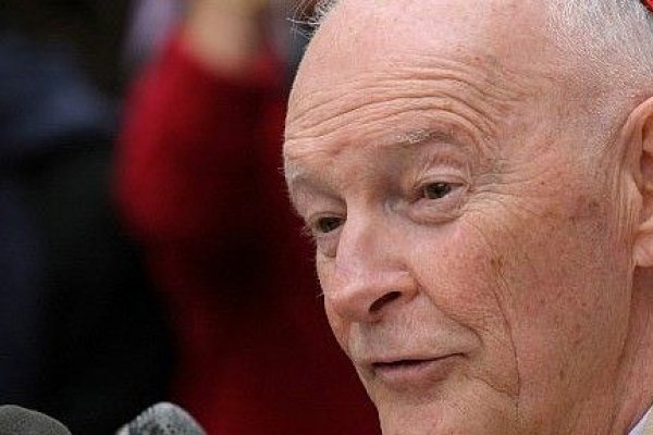 El excardenal Theodore McCarrick quedó penalmente acusado de abuso sexual en EE.UU.