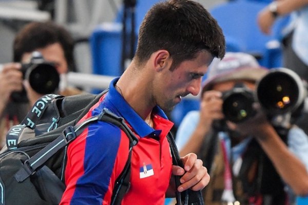 Djokovic cayó ante el español Carreño Busta y se va de Tokio con las manos vacías