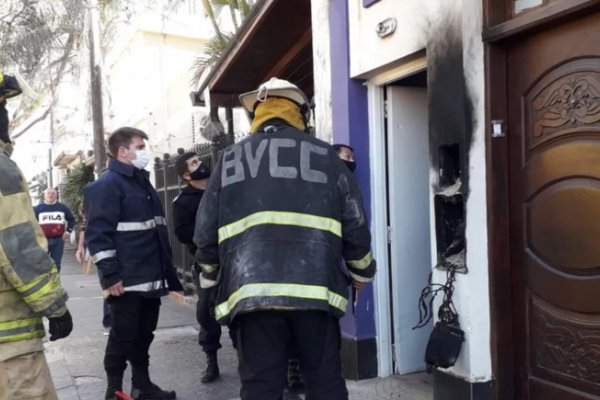 Susto por un incendio en una viviendas de Corrientes