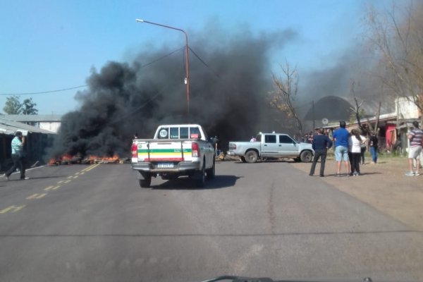 Corte total sobre Ruta Nacional 123 frente al predio Gaucho Gil