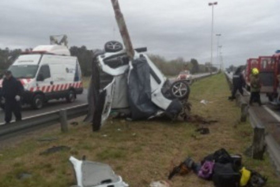 Accidente y tragedia: cuatro muertos y un herido muy grave en la autopista Ezeiza-Cañuelas