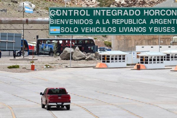 Analizan abrir las fronteras terrestres con Uruguay y Chile a partir del 6 de septiembre