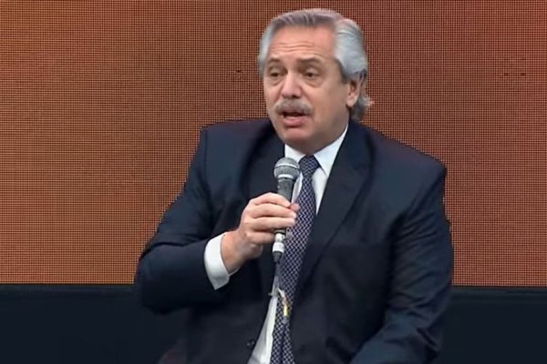 Alberto Fernández: “Vamos a hacer de internet un servicio público, para que no nos sigan robando con las tarifas”