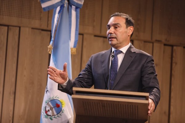 Valdés participó en una conferencia del economista Fausto Spotorno