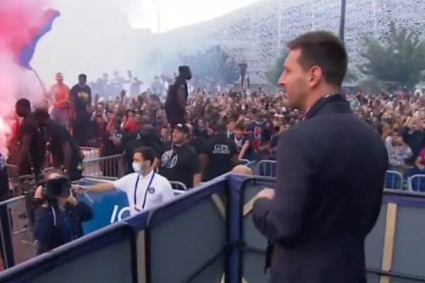 La locura de los hinchas parisinos tras la presentación formal de Messi en el PSG