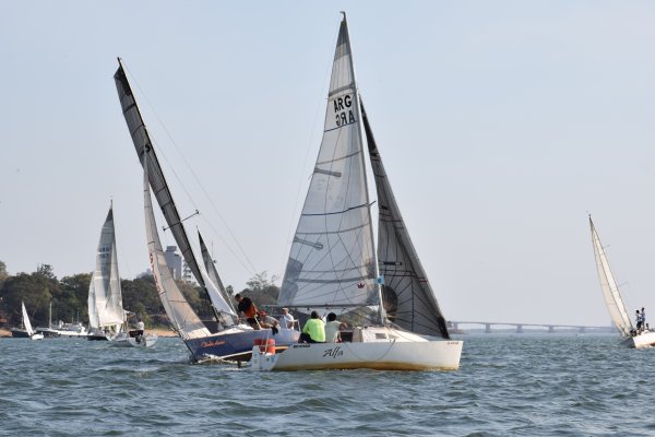 Vela: Exitosa jornada de entrenamiento de regata