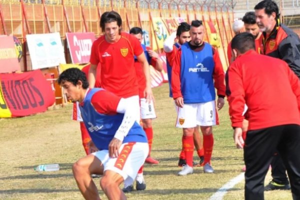 Varias modificaciones realizó la dupla en el ensayo de Boca Unidos