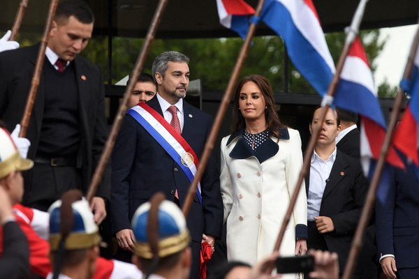 Tres años de Abdo en Paraguay: duras críticas por su gestión, pero una economía que crece