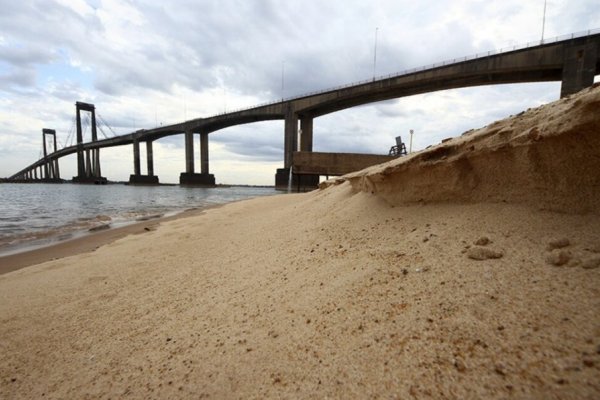 Bajante del río Paraná: 
