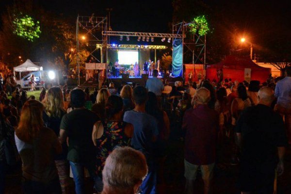 Habilitan los eventos hasta mil personas en Buenos Aires