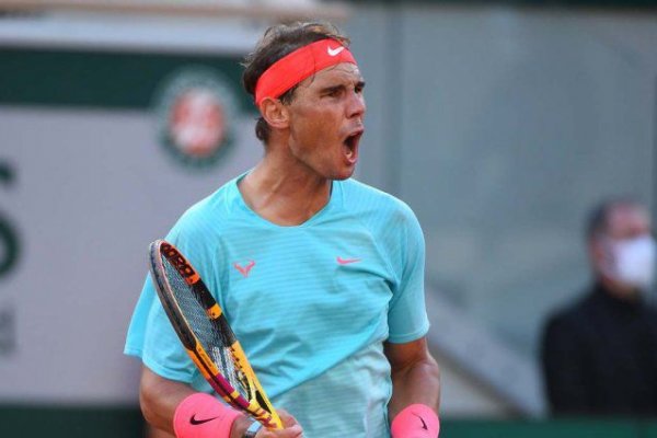 Insólito: un ball boy se llevó en pleno partido la raqueta que estaba usando Rafael Nadal