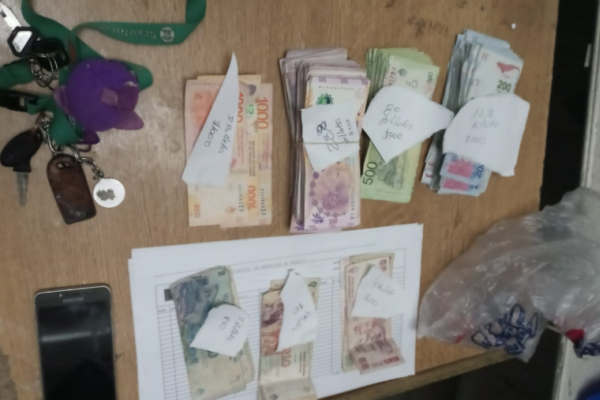 Juan Pujol: La Policía recuperó dinero en efectivo sustraído a un camión repartidor