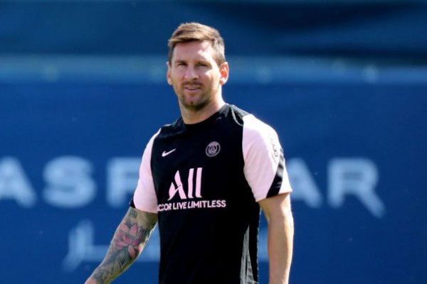 Messi aguarda por su debut en PSG