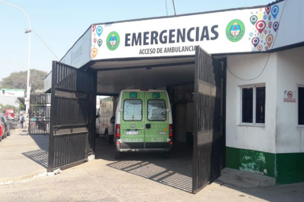 Un policía fue atacado con un hierro y sufrió traumatismo de cráneo