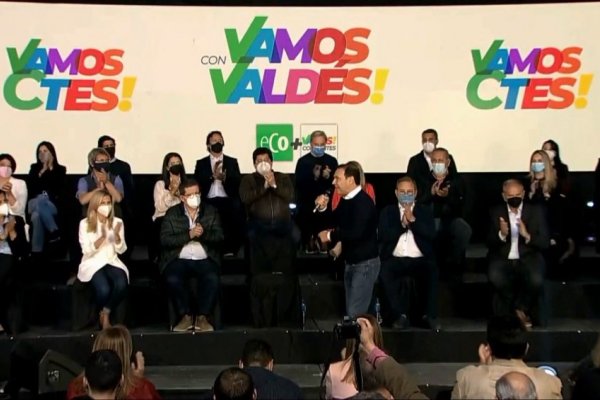 Valdés encabezó el acto de cierre de campaña de ECO+ Vamos Corrientes