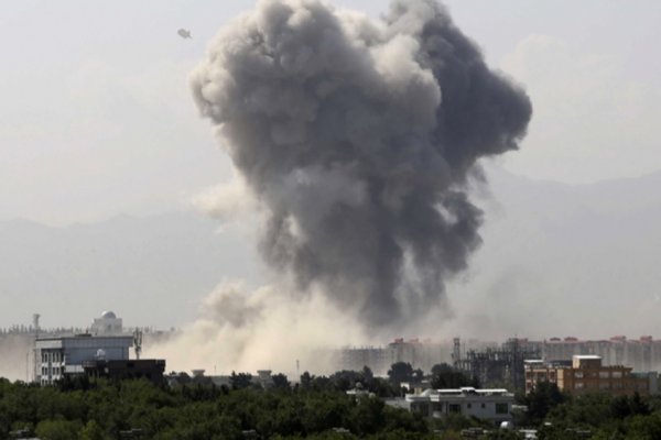 Al menos un niño muerto y tres heridos por ataque de misil en Kabul