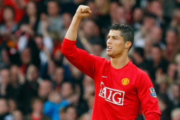 Manchester United hizo oficial el regreso de Cristiano Ronaldo