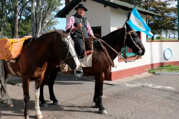Un héroe de Malvinas cabalga hasta Yapeyú desde Buenos Aires