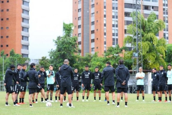 Primer entrenamiento de la Selección Argentina con el plantel completo