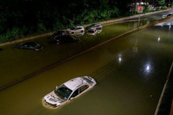 Nueva York: Fuertes lluvias provocaron al menos ocho muertos