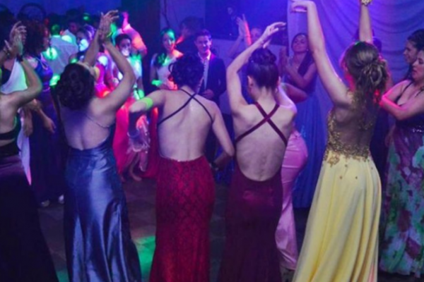 Piden extender horarios de fiestas y bares hasta las 5, con permiso al baile