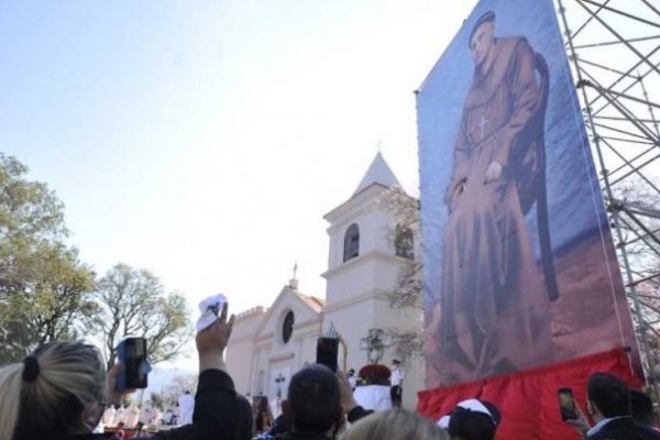 La Iglesia argentina de fiesta: Fray Mamerto Esquiú ya es beato