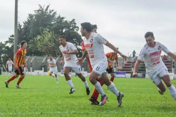 Boca Unidos igualó 1-1 en su visita a Sportivo Las Parejas